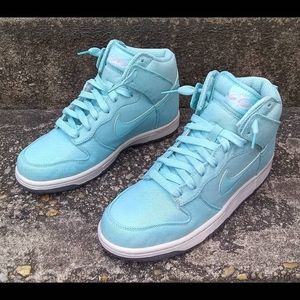 Nike Dunk High women's size 9